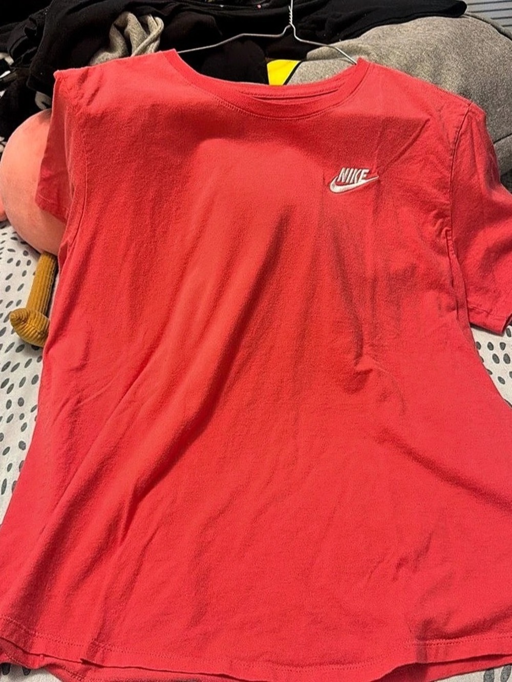 Nike The Nike Tee Red Short Sleeve Tee Size Large